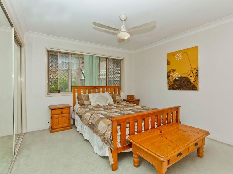 13/2 Weedons Road, Nerang QLD 4211