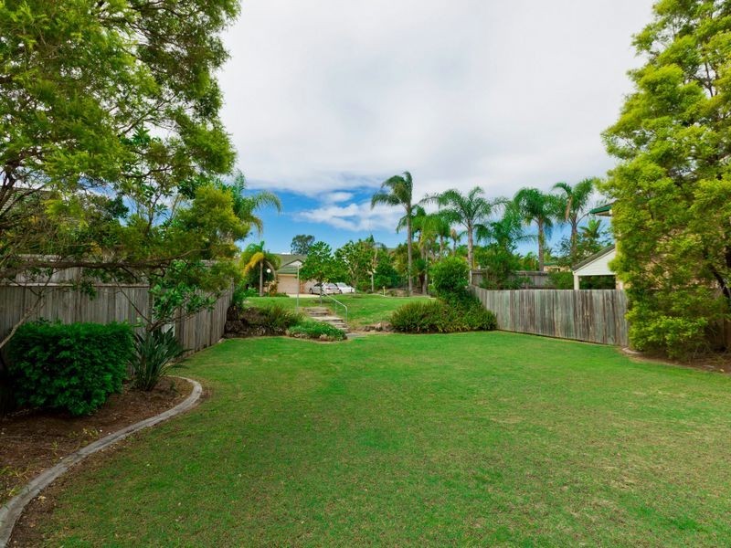 13/2 Weedons Road, Nerang QLD 4211