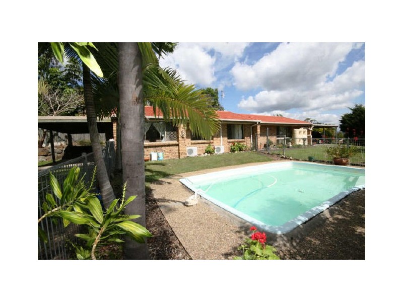 15 Lytham Court, Highland Park QLD 4211