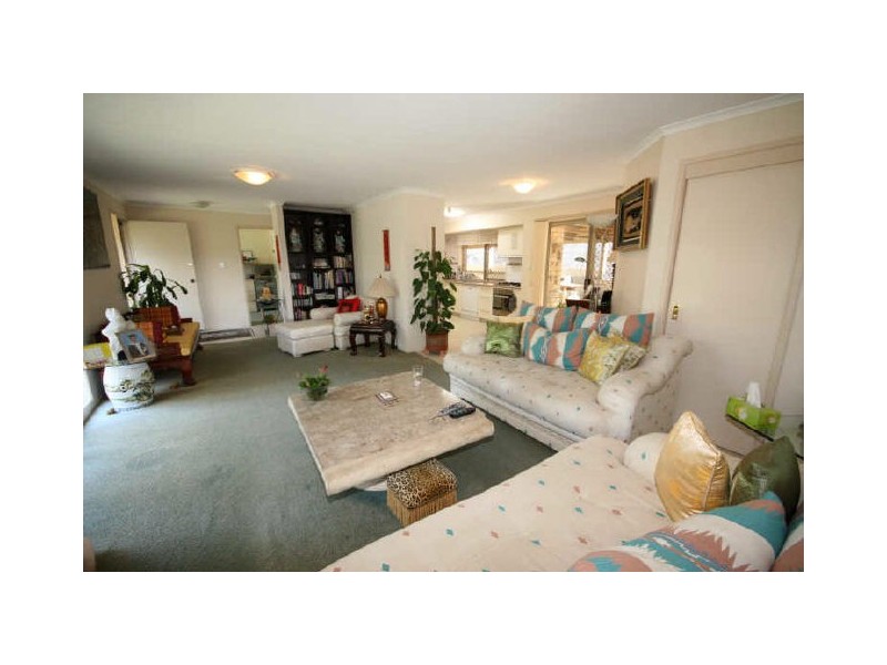 15 Lytham Court, Highland Park QLD 4211