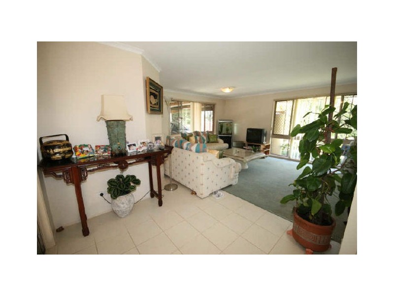 15 Lytham Court, Highland Park QLD 4211