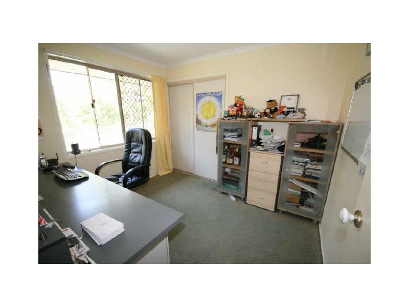 15 Lytham Court, Highland Park QLD 4211