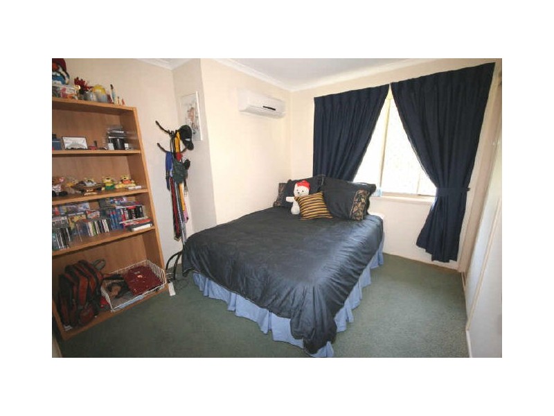 15 Lytham Court, Highland Park QLD 4211