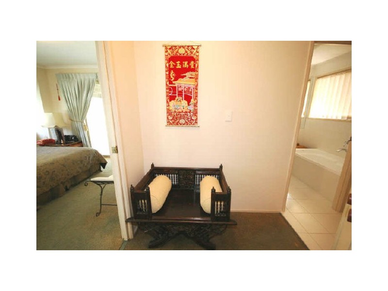 15 Lytham Court, Highland Park QLD 4211