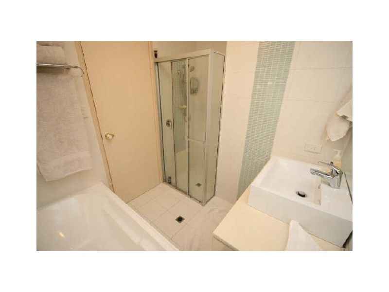 15 Lytham Court, Highland Park QLD 4211