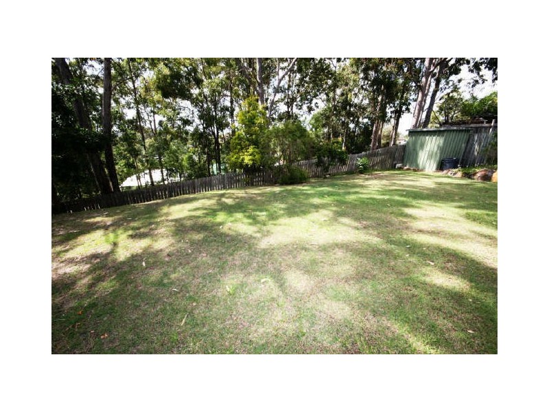 15 Lytham Court, Highland Park QLD 4211