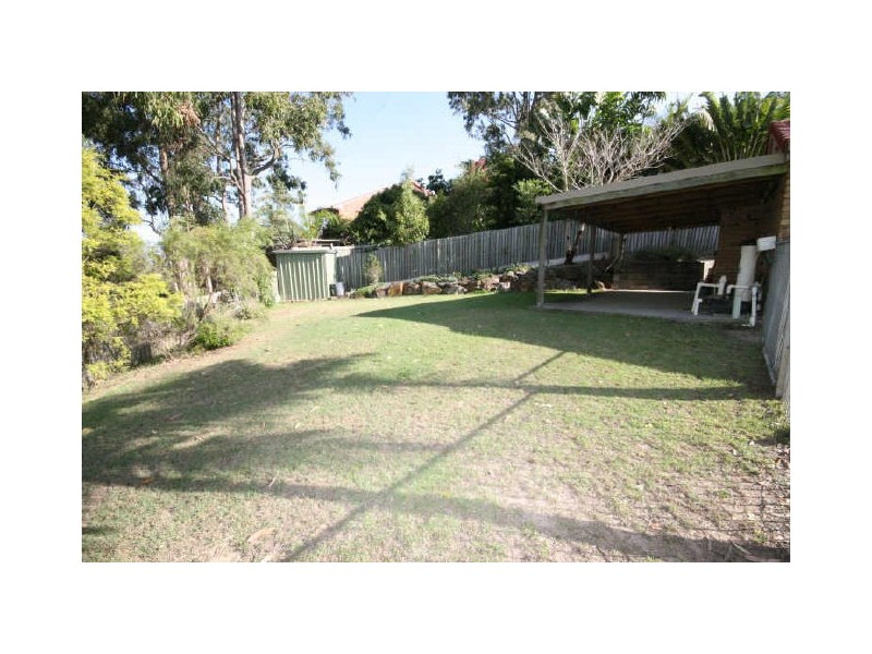 15 Lytham Court, Highland Park QLD 4211