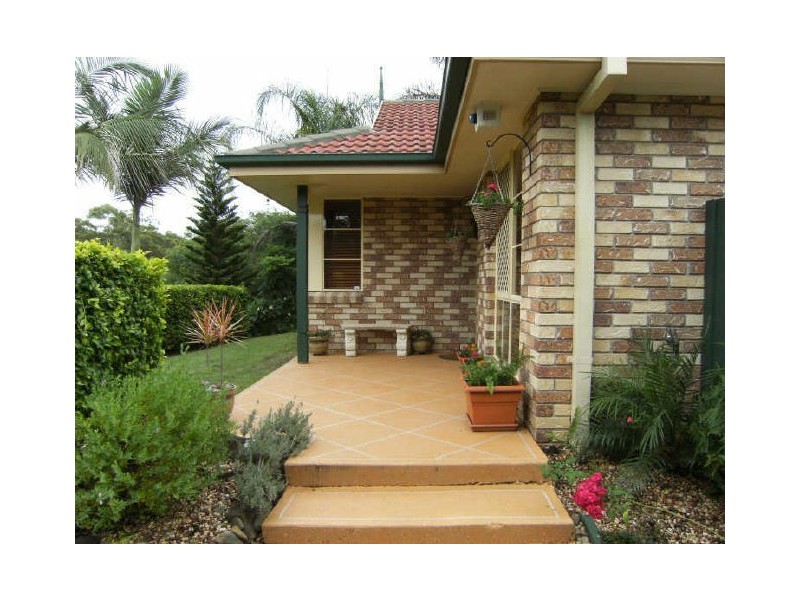 8 Sheldon Court, Worongary QLD 4213