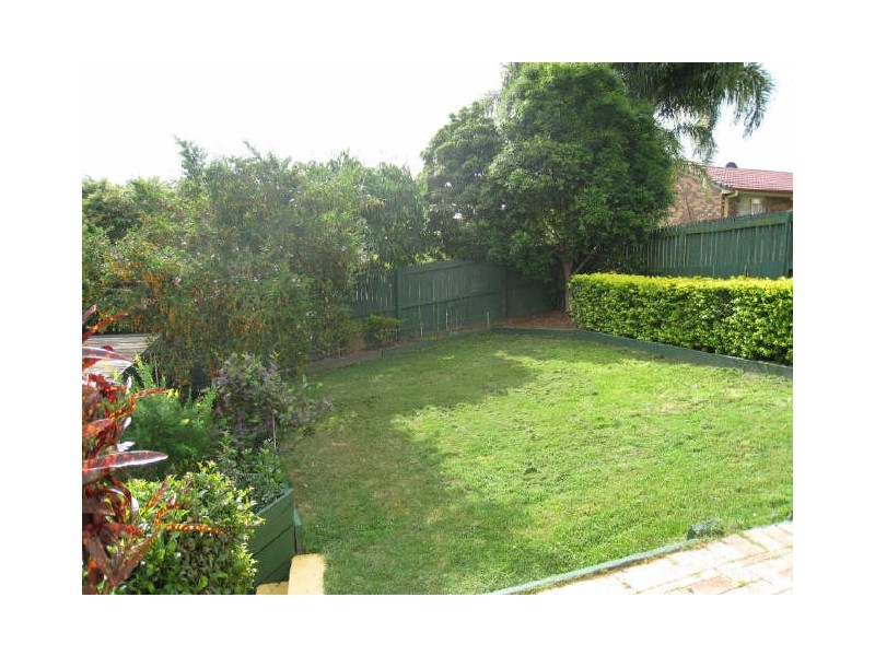 8 Sheldon Court, Worongary QLD 4213
