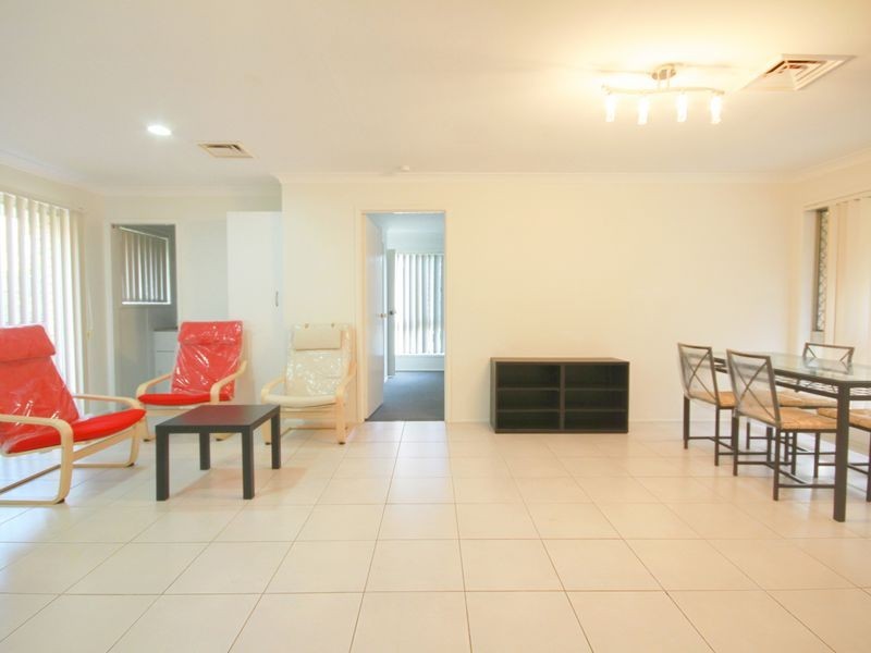 11 Jerrawa Street, Nerang QLD 4211