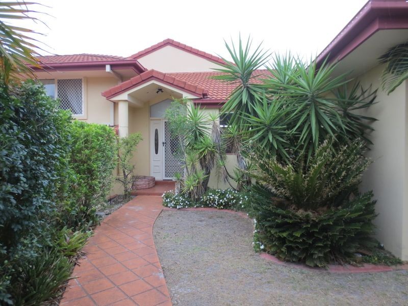 112 Armstrong Way, Highland Park QLD 4211
