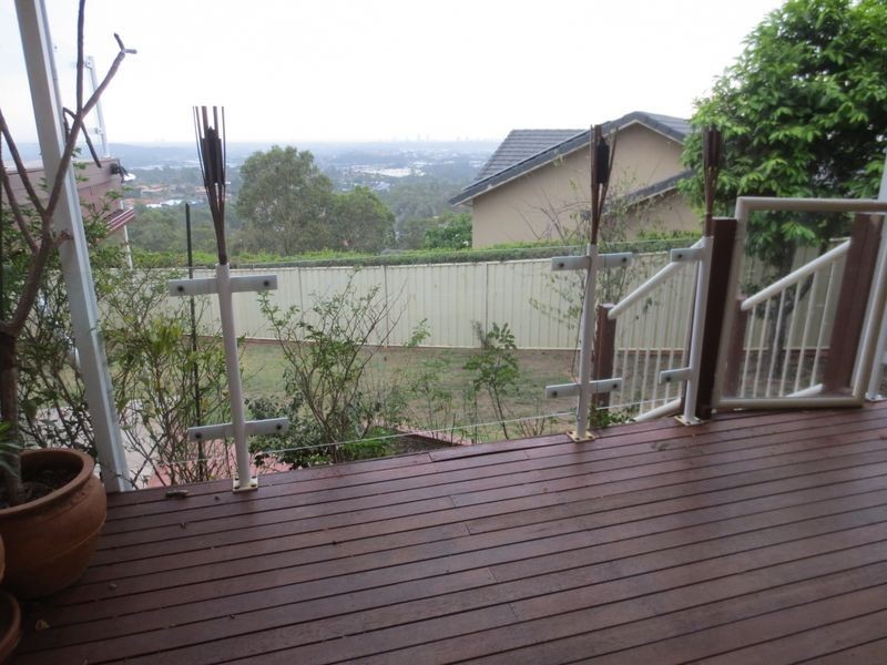 112 Armstrong Way, Highland Park QLD 4211