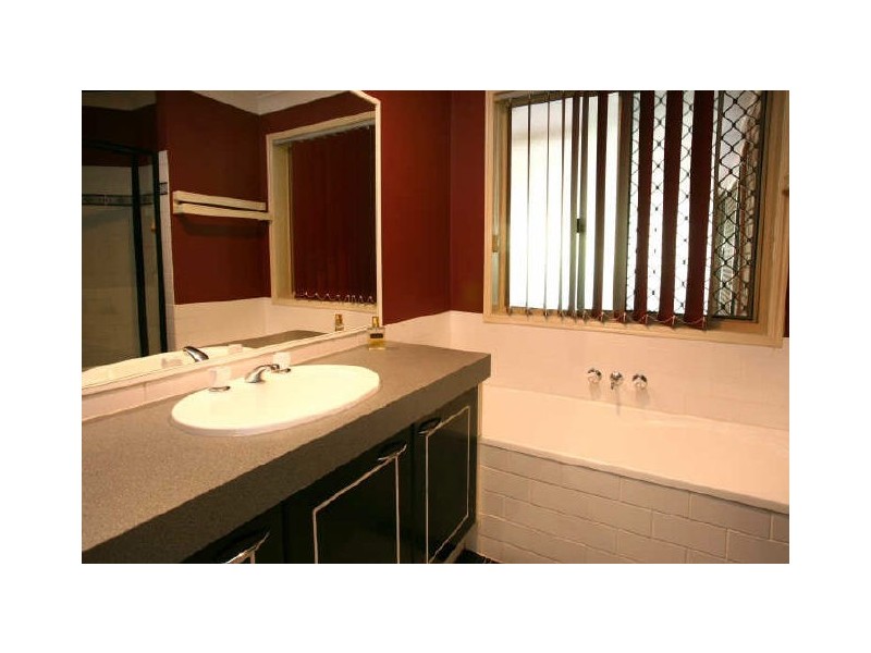 6 Primate Place, Molendinar QLD 4214