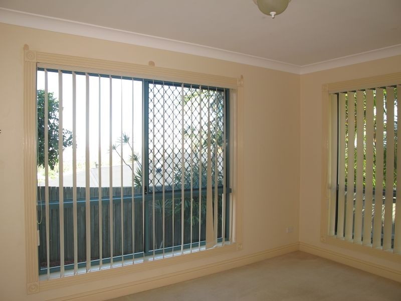 124a Armstrong Way, Highland Park QLD 4211