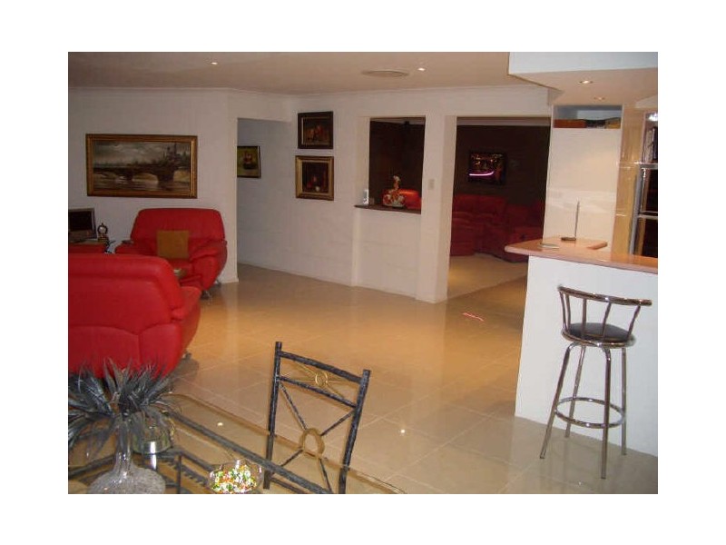 11 Kambalda Court, Worongary QLD 4213