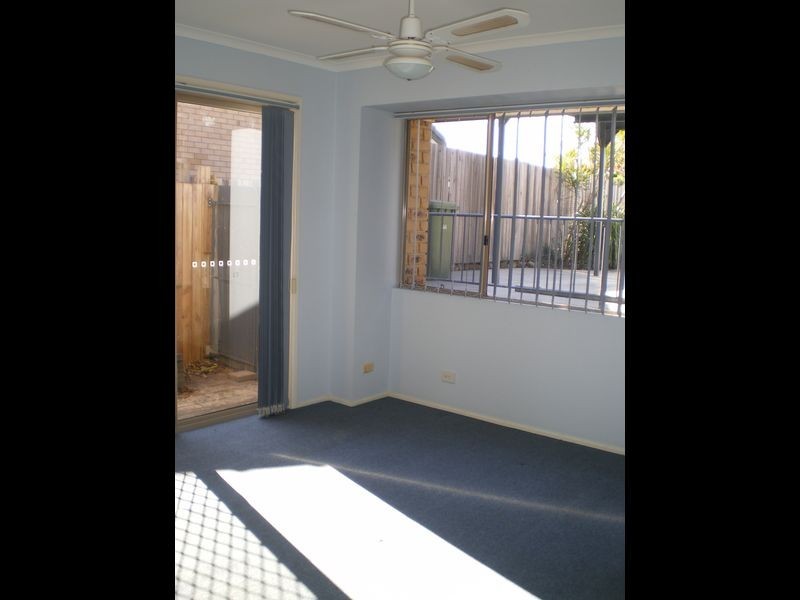 44 Mitchell Avenue, Molendinar QLD 4214