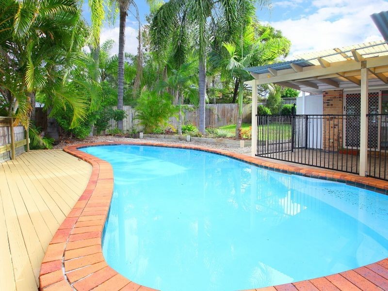 19 Marble Drive, Carrara QLD 4211