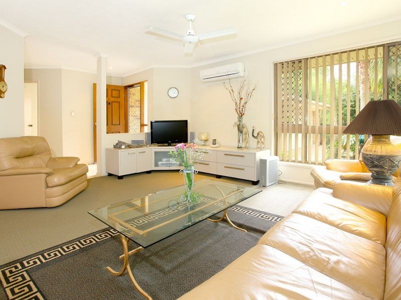 19 Marble Drive, Carrara QLD 4211