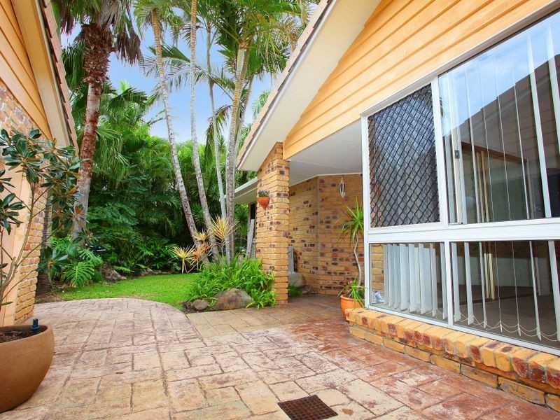 19 Marble Drive, Carrara QLD 4211