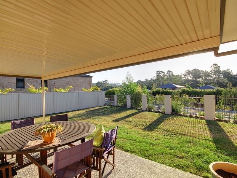 1 Debbie Way, Nerang QLD 4211