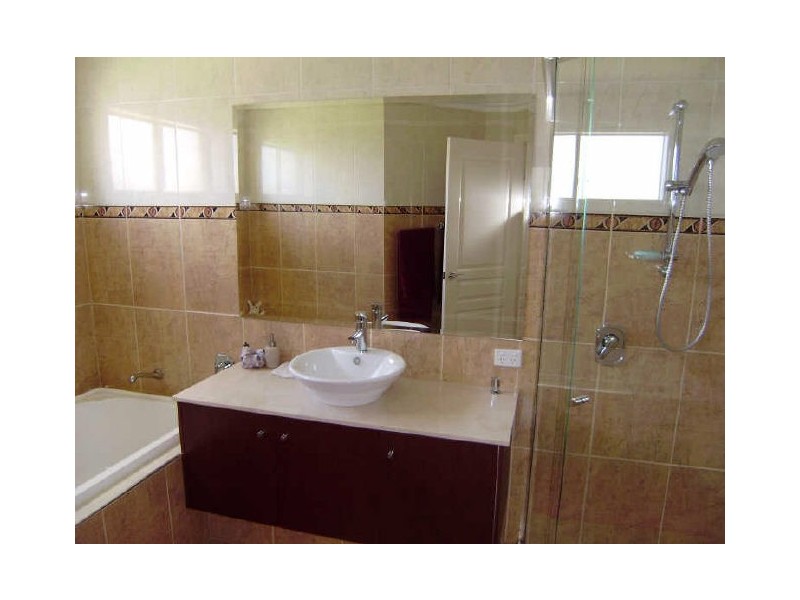 12 Ridgeline Way, Highland Park QLD 4211