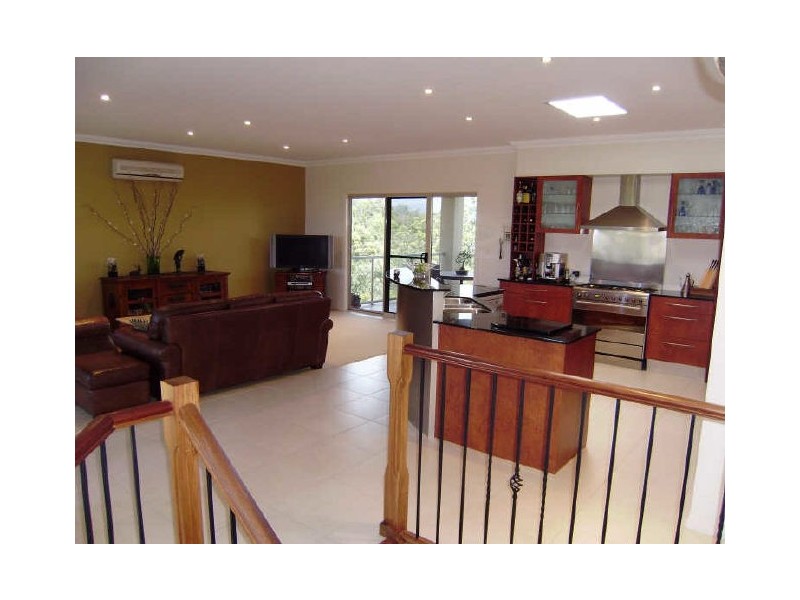 12 Ridgeline Way, Highland Park QLD 4211