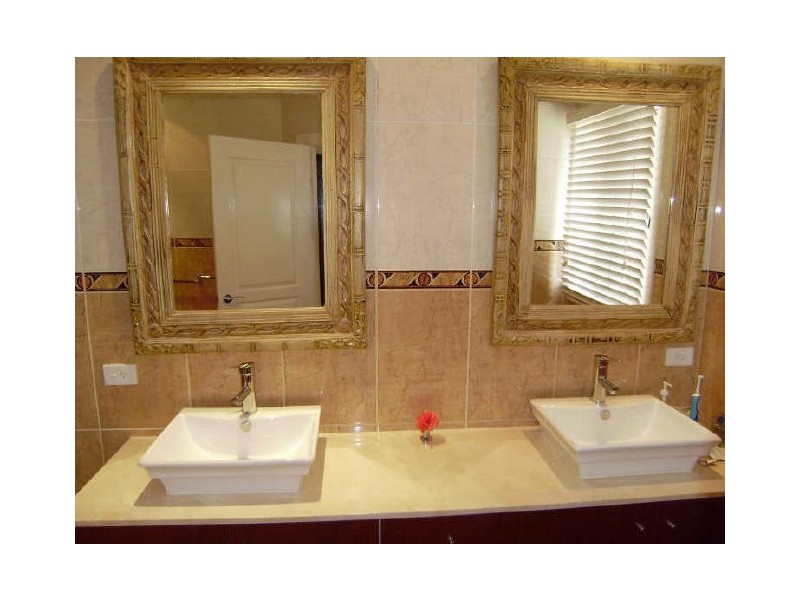 12 Ridgeline Way, Highland Park QLD 4211