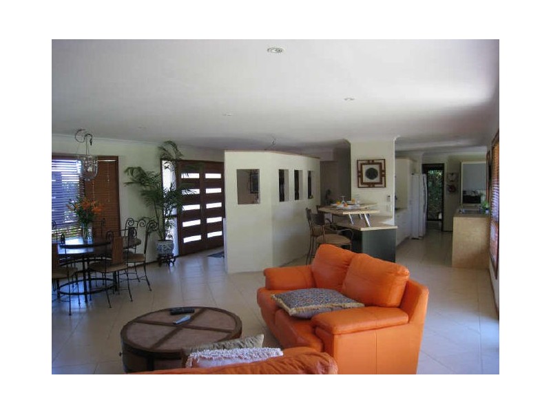 30 Madigan Road, Carrara QLD 4211