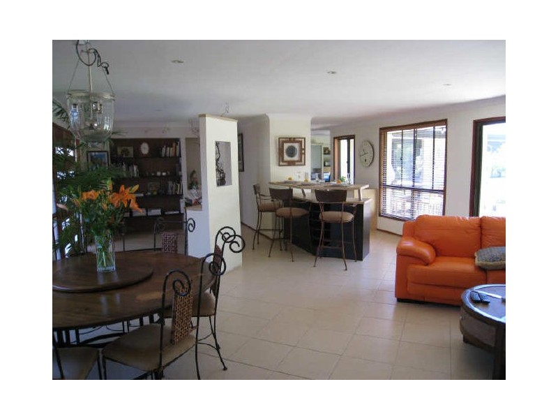 30 Madigan Road, Carrara QLD 4211