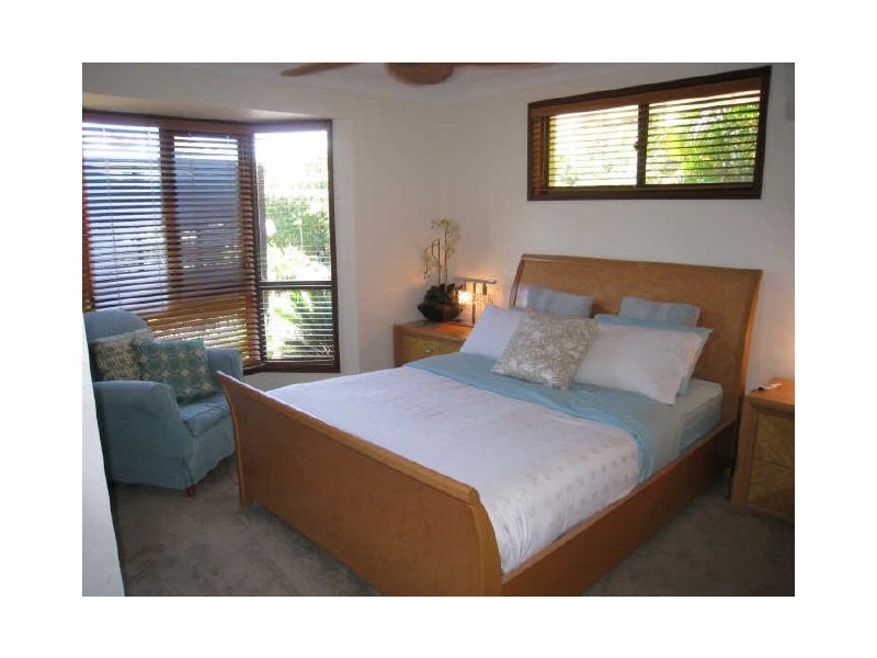 30 Madigan Road, Carrara QLD 4211