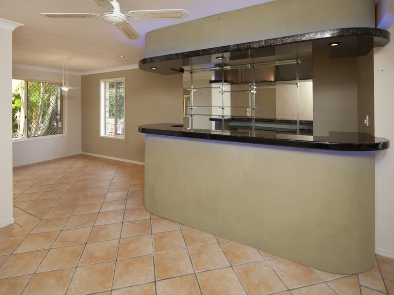 9 Fallon Court, Worongary QLD 4213