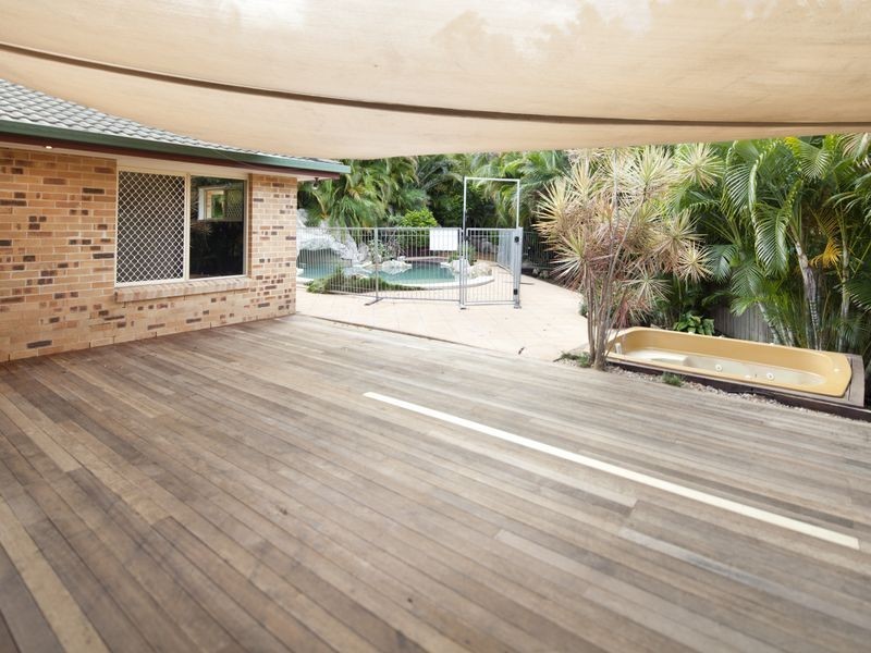 9 Fallon Court, Worongary QLD 4213