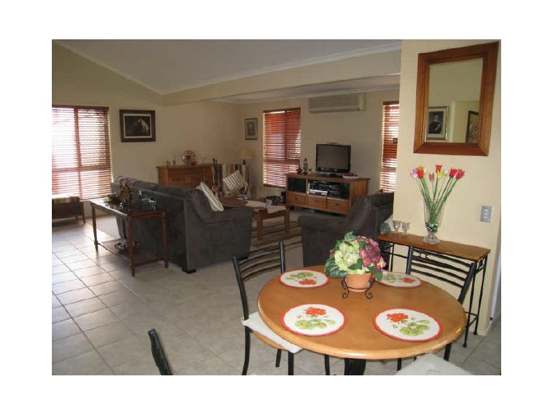 11 Riverlea Waters Drive, Nerang QLD 4211