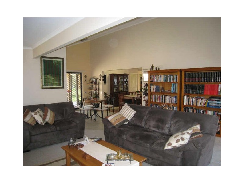 11 Riverlea Waters Drive, Nerang QLD 4211