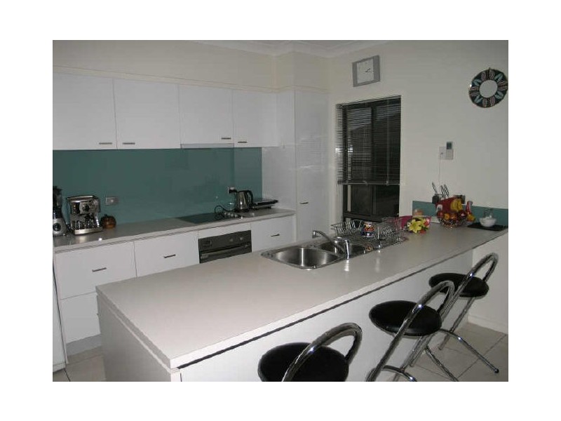 25 Highcrest Circuit, Molendinar QLD 4214