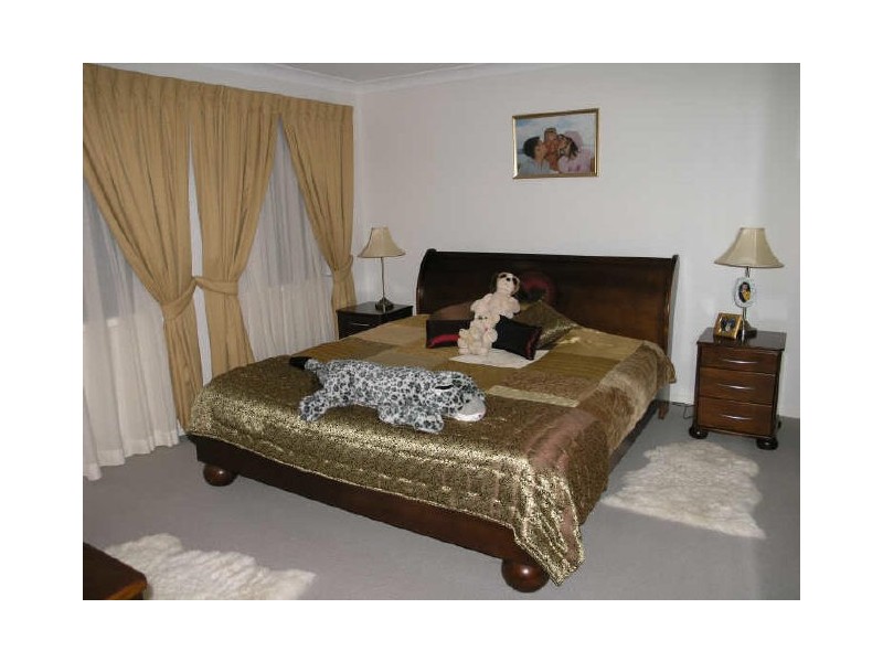 25 Highcrest Circuit, Molendinar QLD 4214