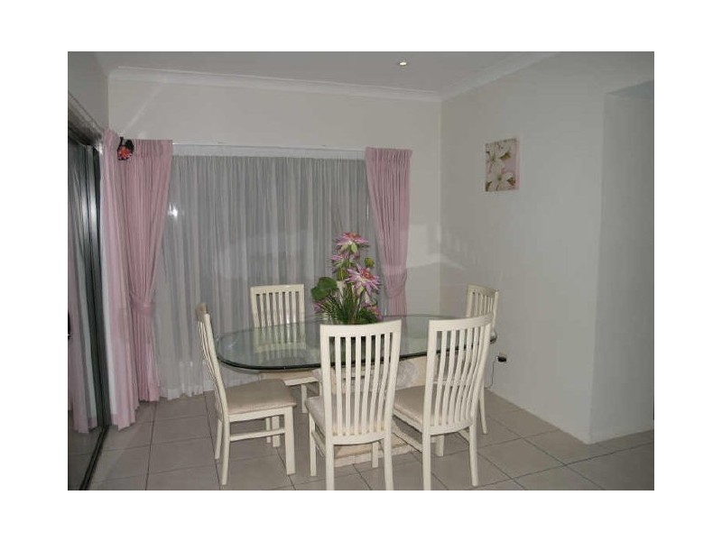 25 Highcrest Circuit, Molendinar QLD 4214