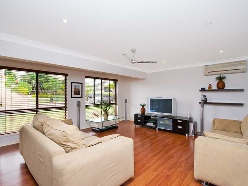 37 Kincaid Drive, Highland Park QLD 4211