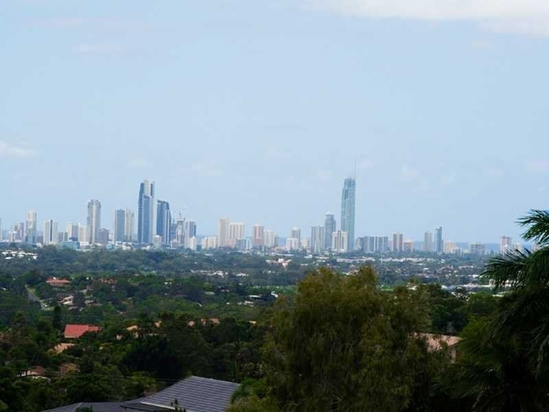 37 Kincaid Drive, Highland Park QLD 4211