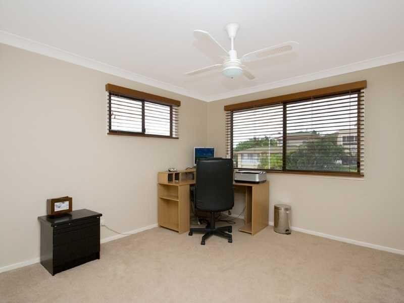 37 Kincaid Drive, Highland Park QLD 4211