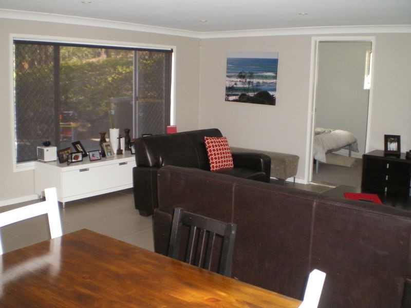 9 Evanita Drive, Gilston QLD 4211