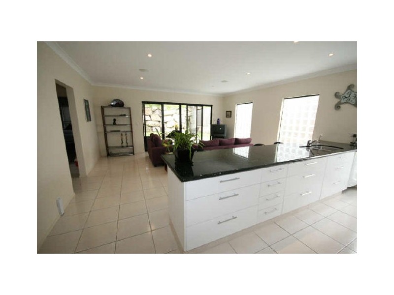 17 Nikau Crescent, Nerang QLD 4211