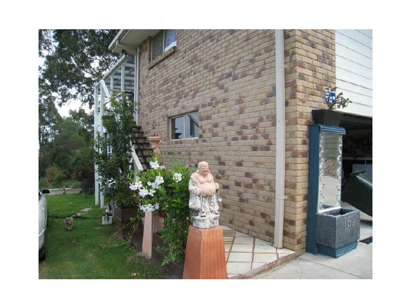 16 Lochinvar Court, Highland Park QLD 4211