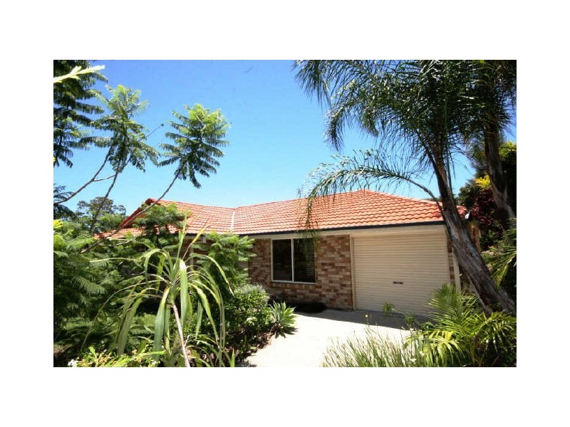 4 Essex Court, Nerang QLD 4211