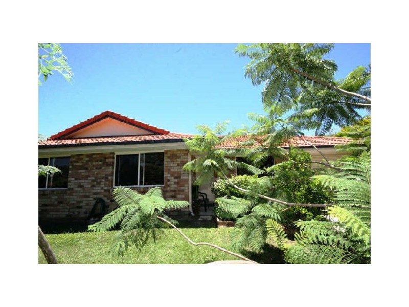 4 Essex Court, Nerang QLD 4211