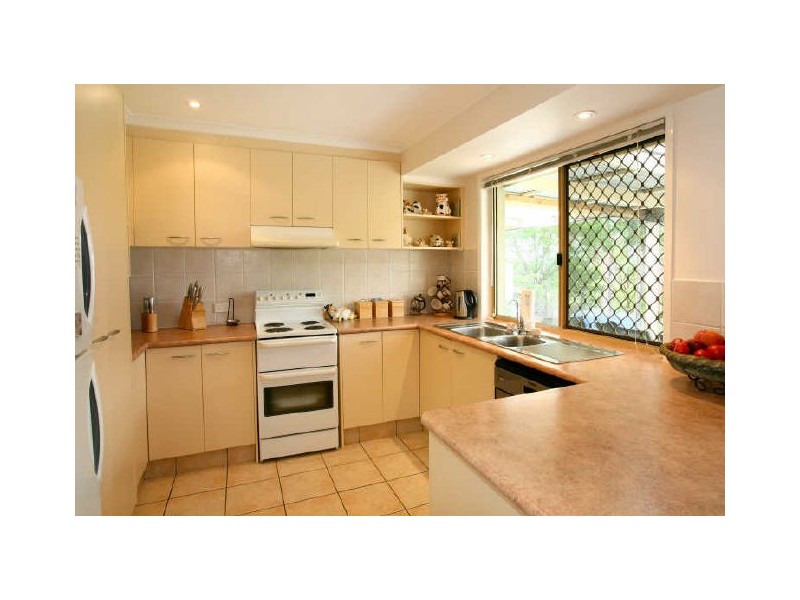 37 Quigan Terrace, Highland Park QLD 4211