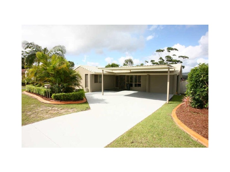 37 Quigan Terrace, Highland Park QLD 4211