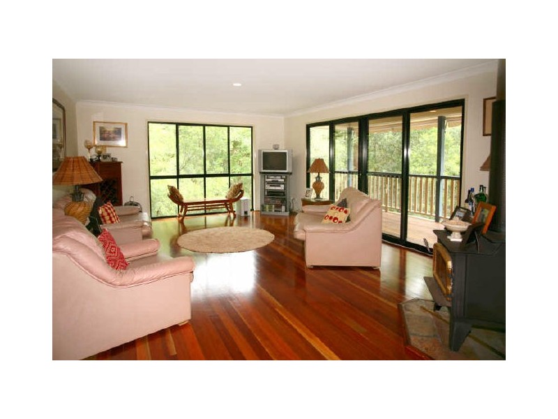 22 Lords Avenue, Mount Nathan QLD 4211