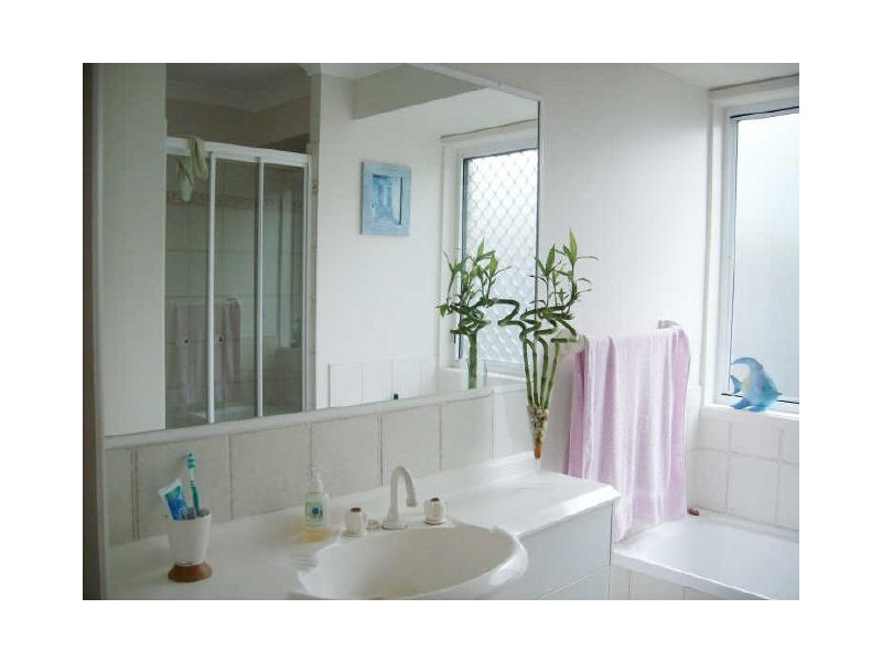 3 Honeydew Way, Nerang QLD 4211