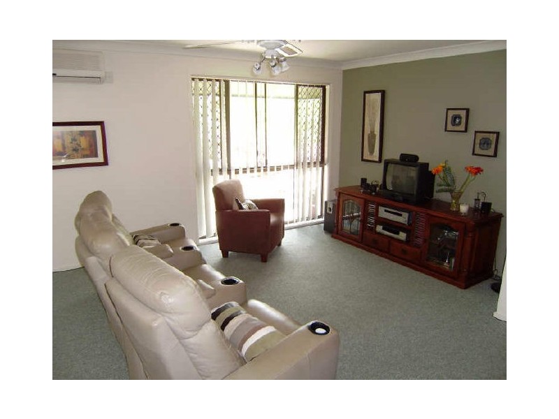 26 Lytham Court, Highland Park QLD 4211